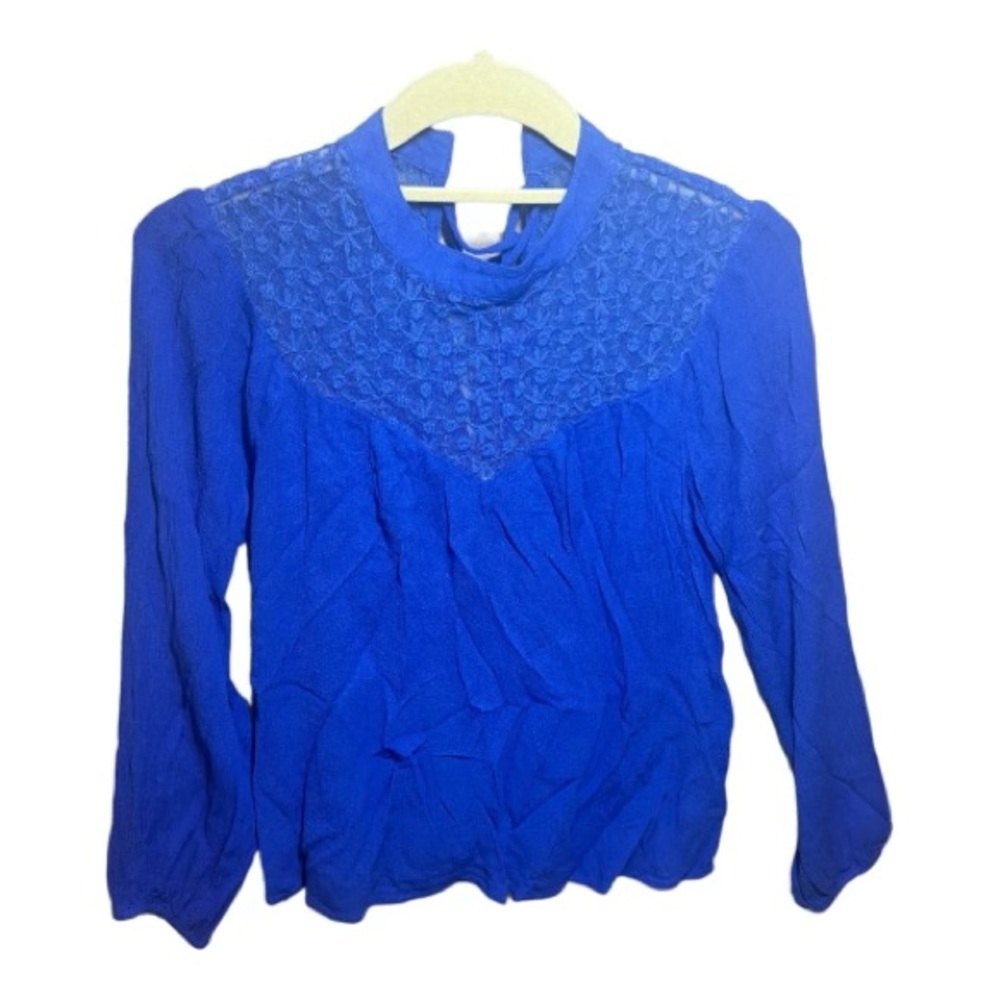 Altar’d State Floral Lace shirt Blue Small with lace up back